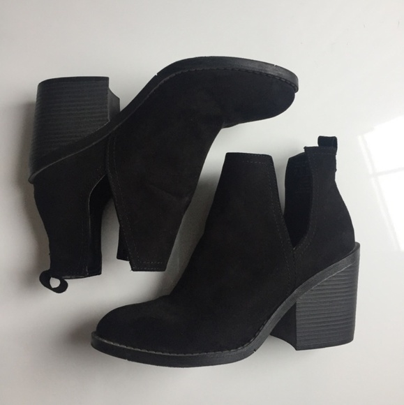Anckle Cutout Booties - Picture 2 of 5